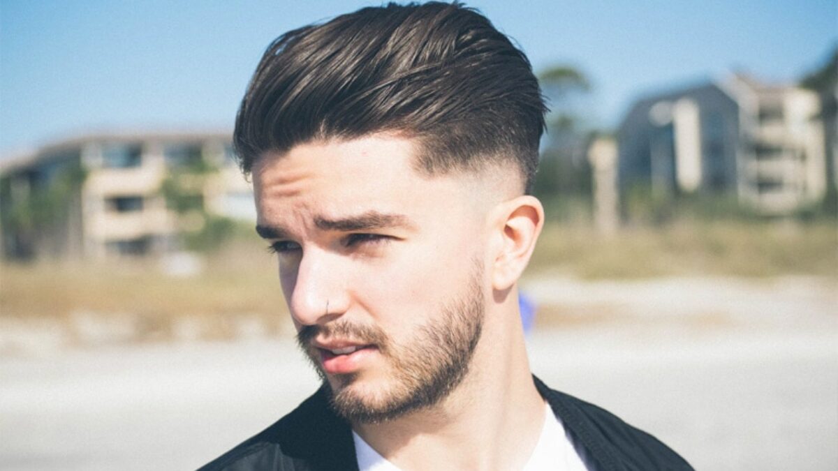 Estilo de fashion cabelo masculino ondulado