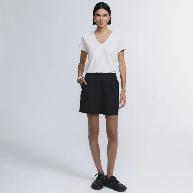 Tech t-shirt e Saia mini